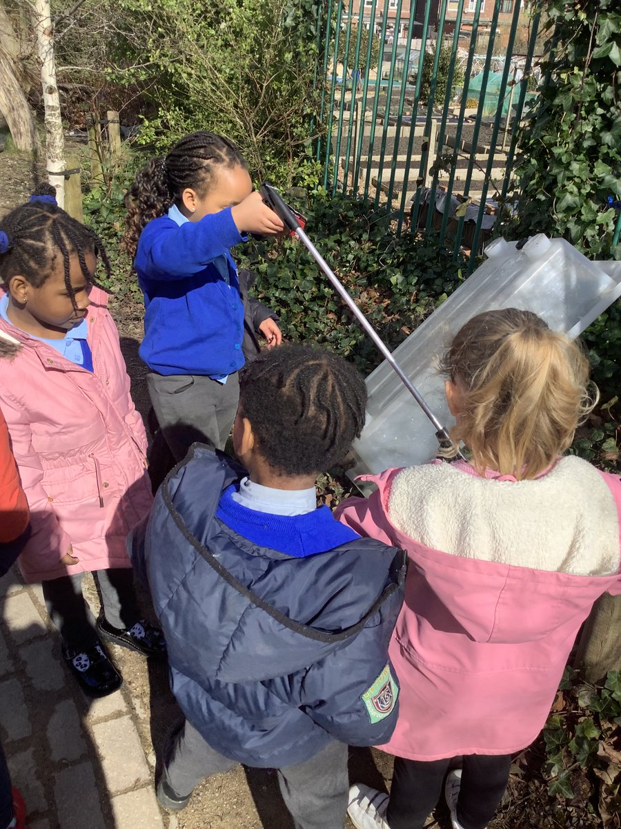 Our pupils enjoyed taking part in The Great British Spring Clean this week. 🌷