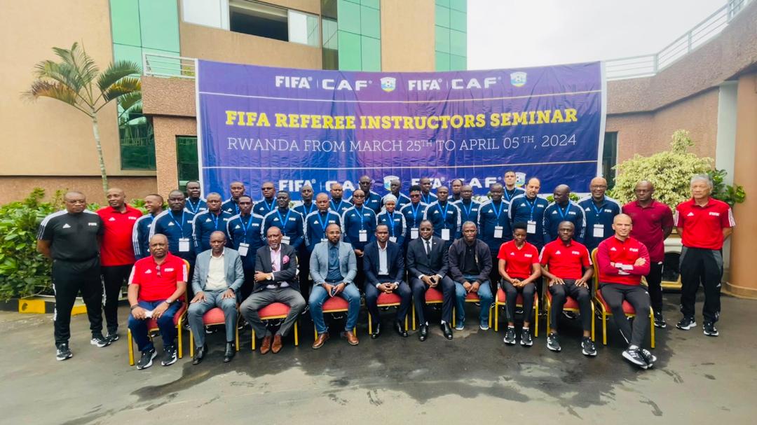 Avec mes Collègues Experts FIFA, nous animons un Séminaire  des Instructeurs Régionaux Francophones Africains des Arbitres à Kigali au Rwanda.