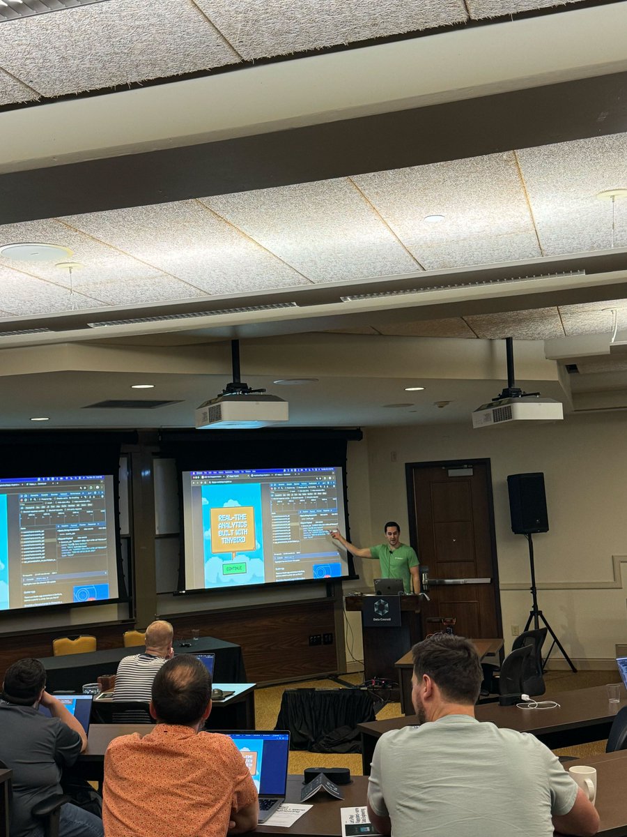 Don't mind the acoustic ceiling tiles and fluorescent lights... yesterday's talk at @DataCouncilAI was FUN. 🥳 The class learned how to build real-time leaderboards and personalization engines for the iconic Flappybird game, and then we all got to play along! 🎮 #DataCouncil