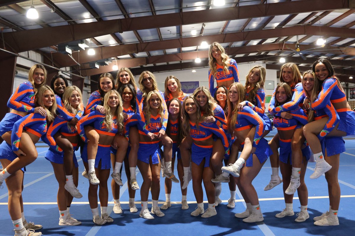 11 more until we’re orange alum 🥹
Love them sm 🧡