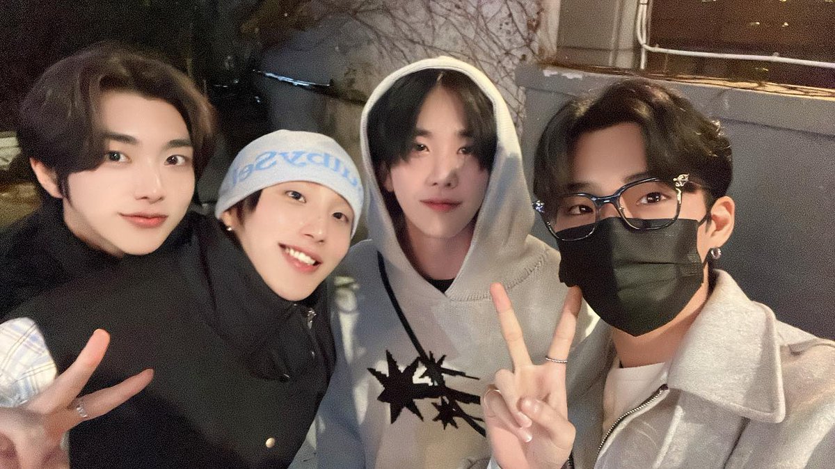 bbangrangee's tweet image. 이사팀 인스타😍😍😍😍😍😍😍😍😍