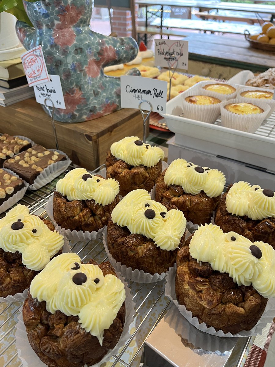 Padoinkorea's tweet photo. ขนมที่ร้าน Margaret cafe น่ากินแค่ไหนถามใจดู ใครมาช่วงนี้แล้วนอยกับซากุระก็แวะไปกินขนมกับถ่ายรูปดอกแมคโนเลียได้น้า #รีวิวเกาหลี #ป้าโดอินโคเรีย 

📌แปะพิกัด : [Naver Map]
Magaret Yeonnam
서울 마포구 성미산로29길 10 1층
https://t.co/CJ7G9P8p80 https://t.co/RV6f4rUF1J
