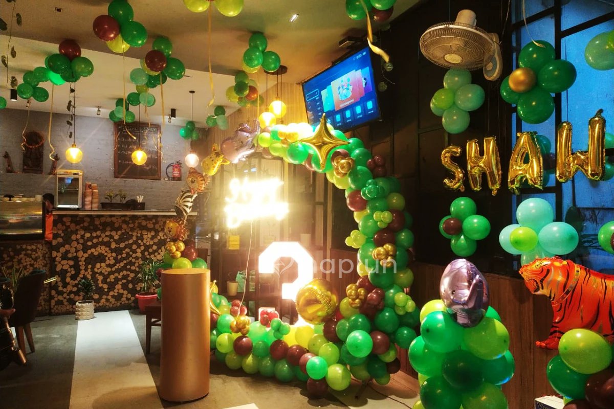 First Birthday Jungle Theme Celebration 🐯🦁🐵🦓
#jungleadventure , #firstbirthday , #safaricelebration, #oneyearold , #jungleparty, #partytime, #Tigers , #monkey #safariparty , #junglejoy, #wildonecelebration #Funday , #animaltheme, #trending, #partymaker