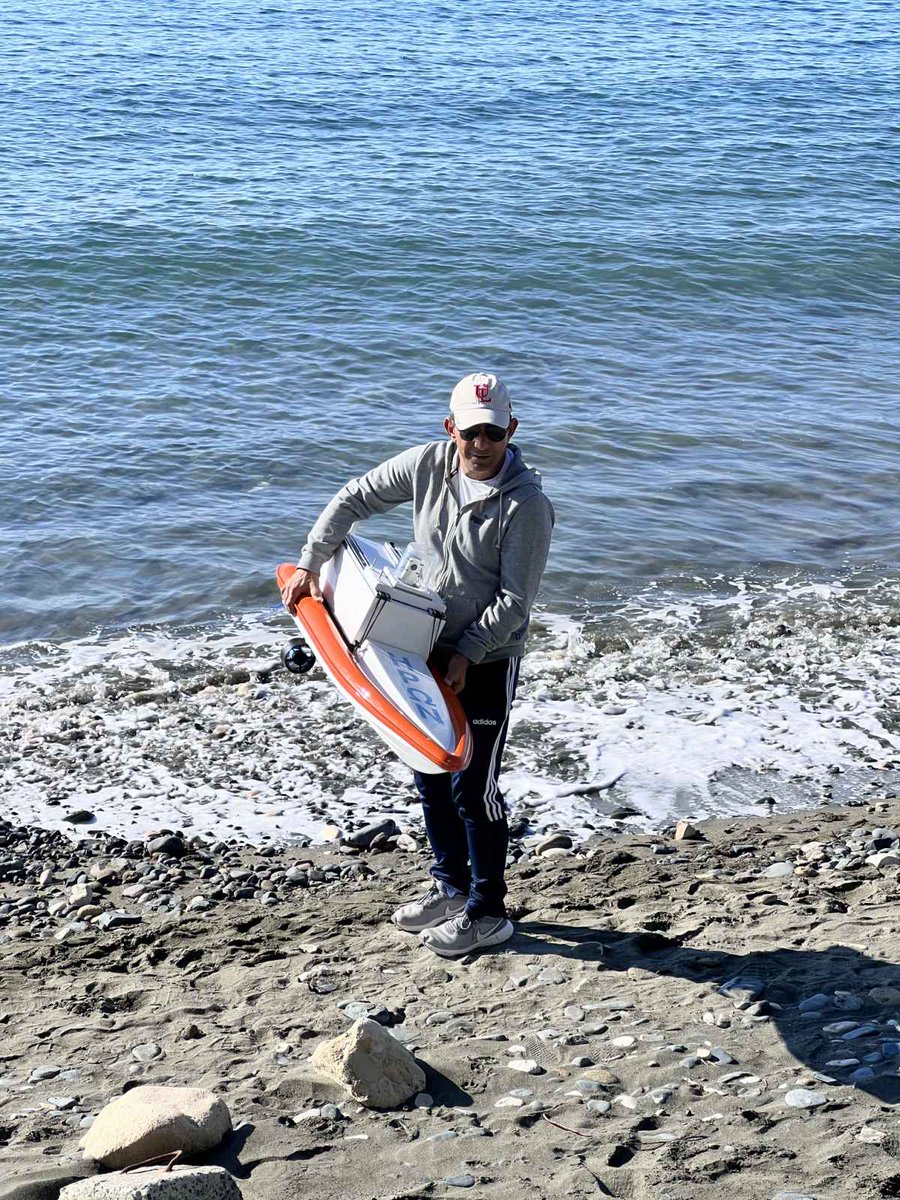 frederick_uni's tweet image. Test drive for the SeaBot Prototype🌊🤖The #USV was developed at the Uni&apos;s #Robotics &amp;amp; #AutomatedSystems Lab in the frame of the #IRSAI project, aiming 2 integrate remote sensing and #Al to monitor maritime activities &amp;amp; identify potential pollution spillages across Limassol bay✨