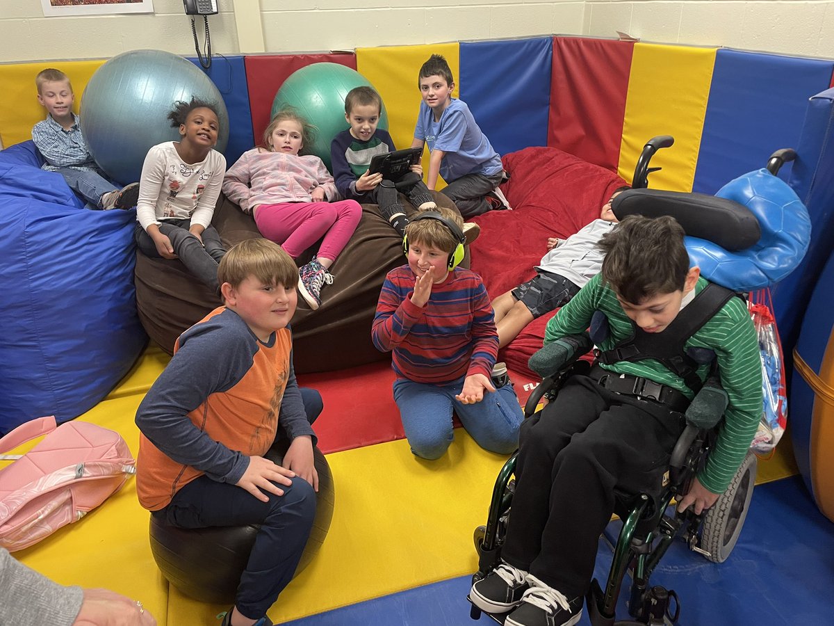 This week we went to <a href="/BayTrail_PCSD/">Bay Trail MS</a>  to connect and have snack + sensory time with Miss Blazey’s class! We love our time with our friends ❤️