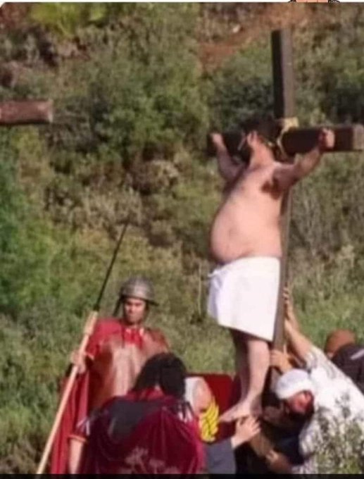 oficial_resaca's tweet image. Sí que aprovechó la última cena.