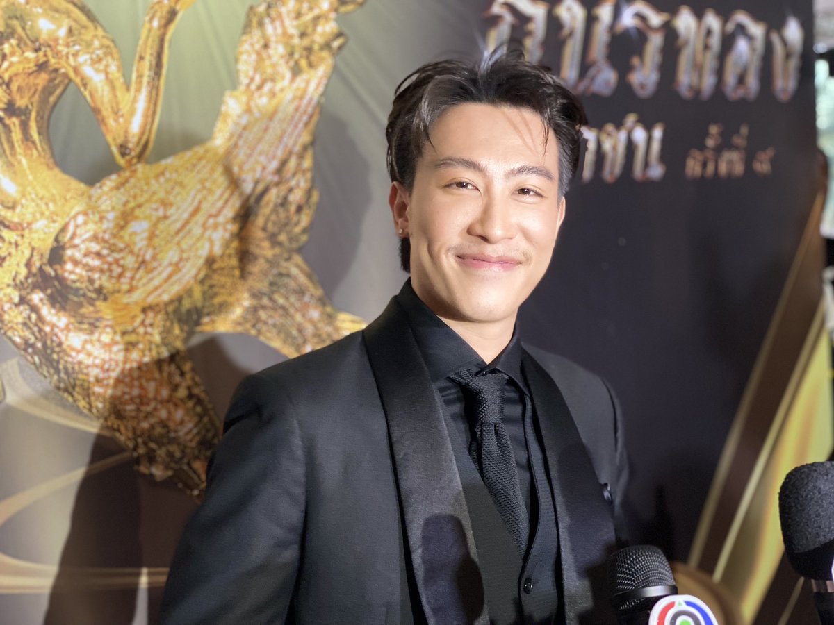 INNNEWS's tweet photo. 📸 ยินดีด้วยกับรางวัลกินรีทอง มหาชนครั้งที่ ๙ ประจำปี ๒๕๖๗ ของหนุ่ม “นุ๊ก ธนดล “ สาขา นักแสดงภาพยนตร์ยอดนิยมแห่งปี จาก ภาพยนต์ "ปราณี" ในงาน  กินรีทอง มหาชน ครั้งที่9 ประจำปี 2567  ✨

#iNNNews #นุ๊กธนดล #NookThanadon #รางวัลกินรีทอง_นุ๊กธนดล #ไม่พลาดทุกเรื่องอินเทรนด์ https://t.co/ukYBOFOLZl