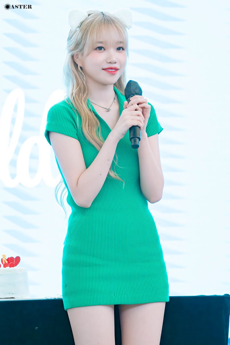 #조유리 #JoYuri #チョユリ
#조유리_TAXI

[230820] 뮤직아트 조유리 공개팬사인회 #13