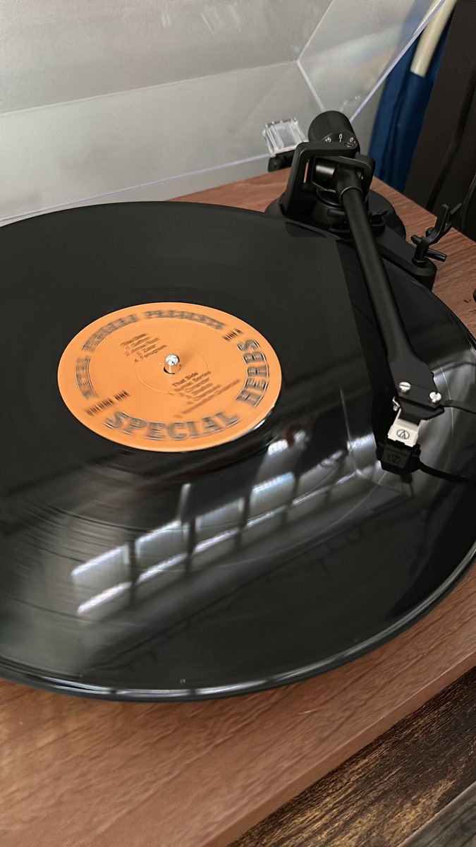 Cat Fedoras (@catfedoras) on Twitter photo Had to bust out a great Metal Fingers LP to break in the new <a href="/AngelsHorn/">Angels Horn</a> H00501 Hi-Fi turntable đ„ #vinylrecords #mfdoom Had to bust out a great Metal Fingers LP to break in the new <a href="/AngelsHorn/">Angels Horn</a> H00501 Hi-Fi turntable đ„ #vinylrecords #mfdoom