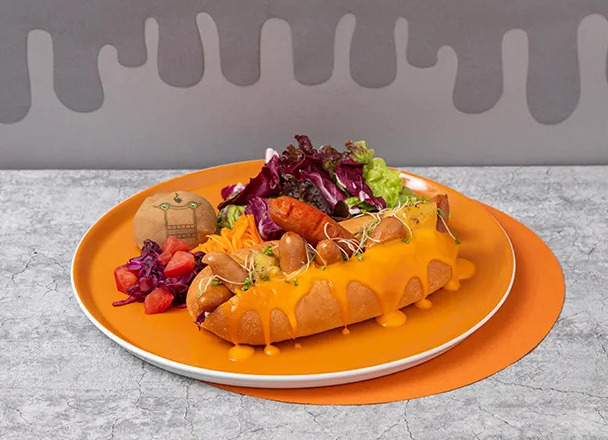 dearmalady's tweet photo. @eudelienta ㅤㅤ
Good day, @roeveuse. Someone has sent you a delicious meal to boost your happiness today! And, psst, you've got a free keychain too. We hope you like it, and have a great day ahead. 🌻

[ 🍽️ ]
- Yuuji Finger Hot Dog
- Nanami’s Apple Chicken Wrap 

楽しむ！
ㅤㅤ https://t.co/3mvxr2mjgZ