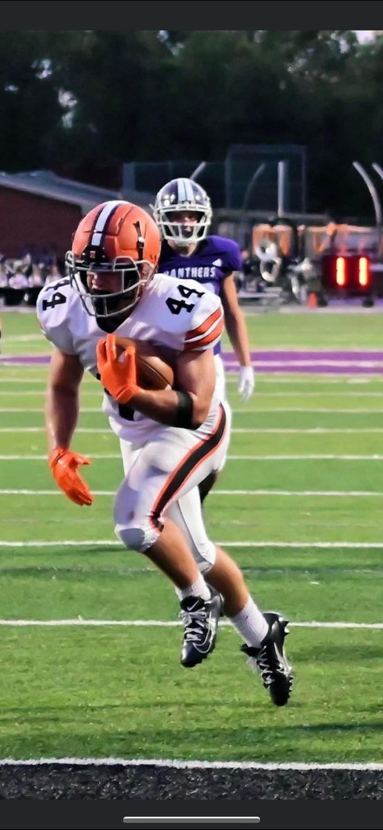🚨COLLEGE COACHES🚨

2025 RB/FB/LB 5’9 200lbs. <a href="/Jesse_Copas/">Jesse Copas</a> 
3 year starter 
Bench- 315
Squat- 500
Clean- 255
40- 4.70
GPA 4.0

Great Work Ethic…. GYM RAT! Loves to play the game, TOUGH, Disciplined, High Motor,  Relentless competitor! 
Strong Academically.  WINNER…