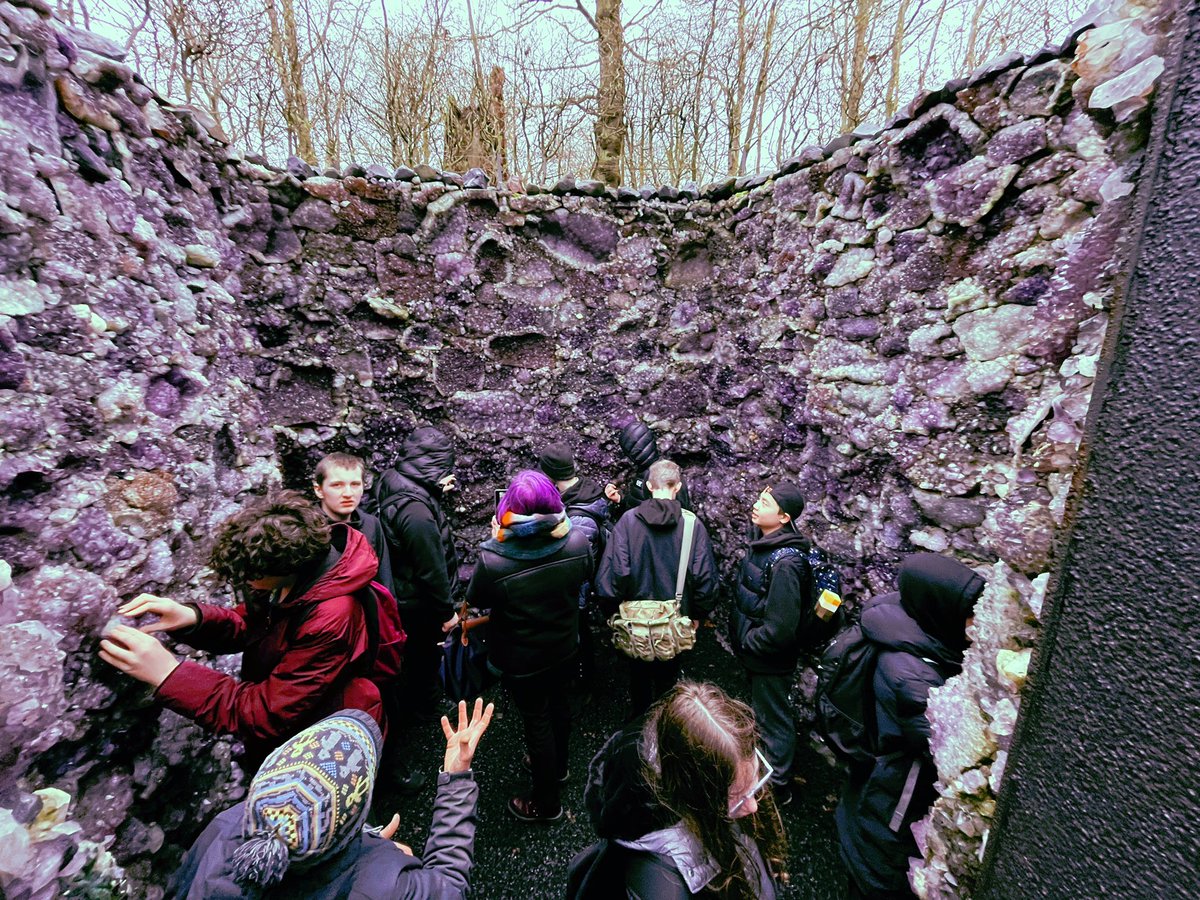 Lovely morning at Jupiter artland with our young people. So many interesting things to see 💭☀️🌧️