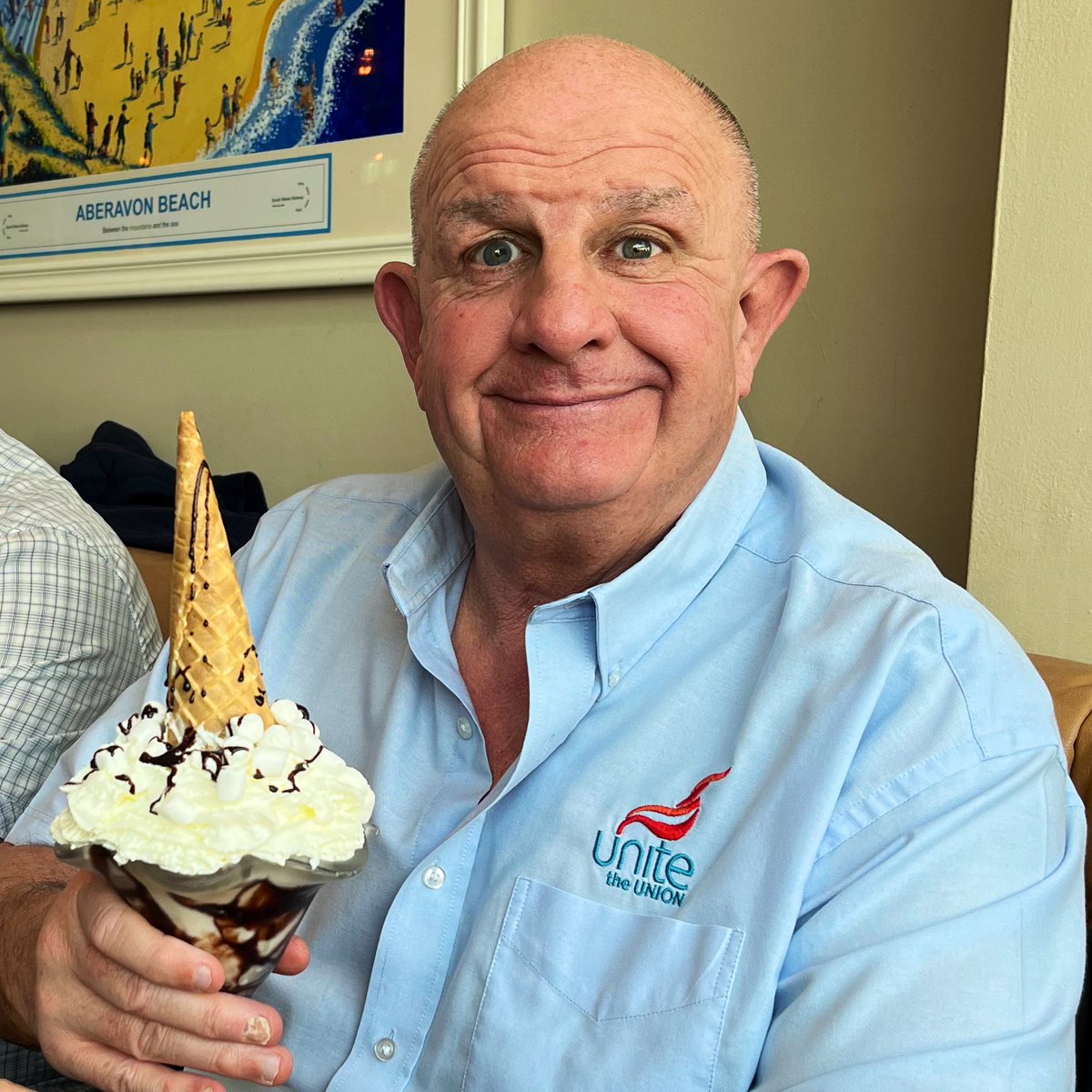 Today, Gary John, one of our @unitetheunion reps at Swansea Bay HB officially retires. Gary has represented members in the estates department since 1990. We would like to thank Gary for his commitment to the trade union movement and wish him all the best in his retirement.