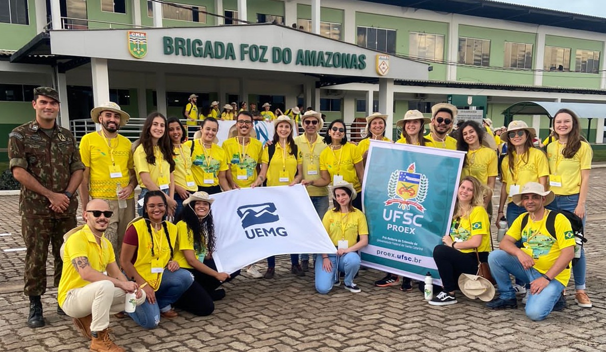 🤔Você conhece o Projeto Rondon? 🤝Criado em 1967, o Projeto estimula a participação ativa da juventude universitária em ações de assistência em saúde, educação e infraestrutura em comunidades isoladas e marginalizadas, com o apoio estratégico do Exército Brasileiro. Saiba…