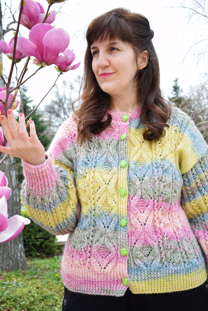 The Sorbet Delight spring cardi is new in my shop and it's available in all sizes. 💚💗💛 Use code MARCH at checkout and get 10% off your order. 💝