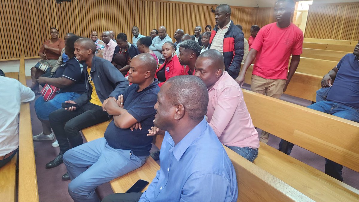 Members of the SNAT inside Court G of the High Court in support of the SNAT President Mbongwa Ernest Dlamini as he is persecuted by the @EswatiniGovern1 for being a trade union Leader. The President won at the Industrial Court. @eduint @EduintAfrica