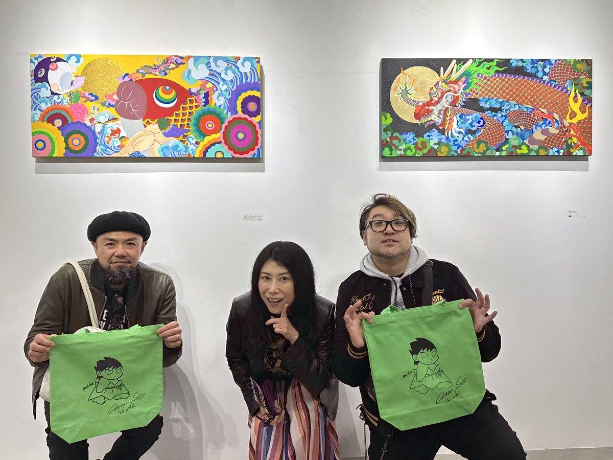 柴田亜美先生の個展「めでたい動物展」のレセプションにHaoming西村さんと一緒にお邪魔させてもらいました‼️小学生の頃から大好きな柴田先生が画家として初めての個展、本当におめでとうございます👏素敵な作品の数々に心打たれまくりました✨ 明日3月29日(金)から4月7日(日)まで開催なので皆様是非♪