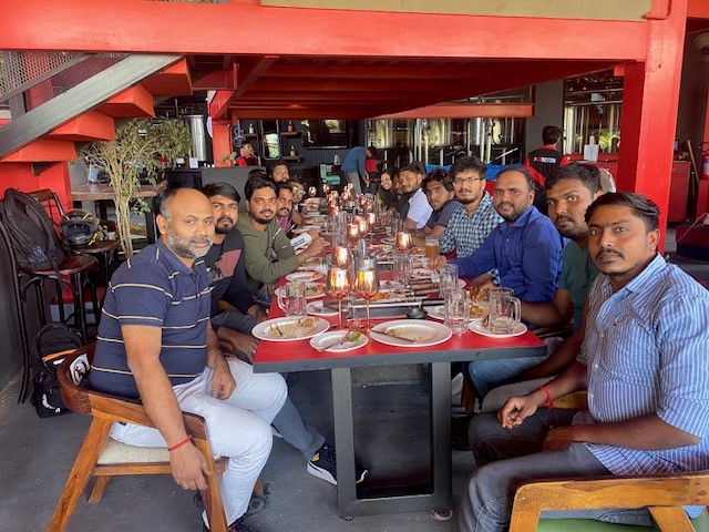 tessolve_'s tweet image. Gathering over lunch to recharge and bond! 🍽️💼 Our #PhysicalDesign team in Bangalore taking a moment to celebrate hard work and teamwork. #TeamLunch #WorkLifeBalance #Tessolve
