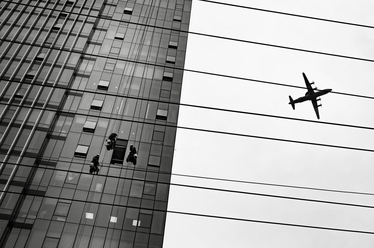 Our newest PICTURE OF THE WEEK is called 'Working at Height', taken by #LFIgallery user Yafei Wang!