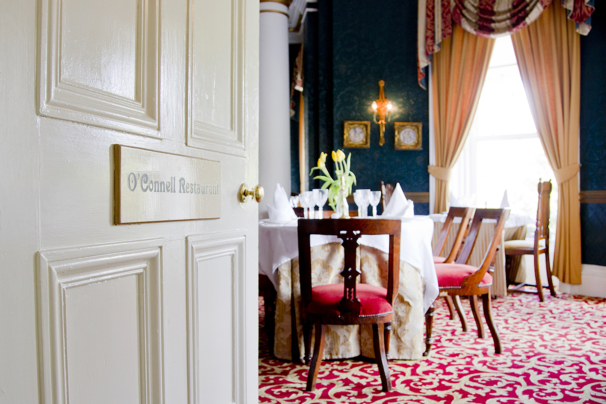 The O’Connell Restaurant at #BallyseedeCastle 🍽

Renowned for serving beautiful food in magnificent surroundings, using Irish cuisine and the finest locally-sourced seasonal ingredients 🤌

Reserve your table today at:
☎️ 066 712 5799
📧 info@ballyseedecastle.com