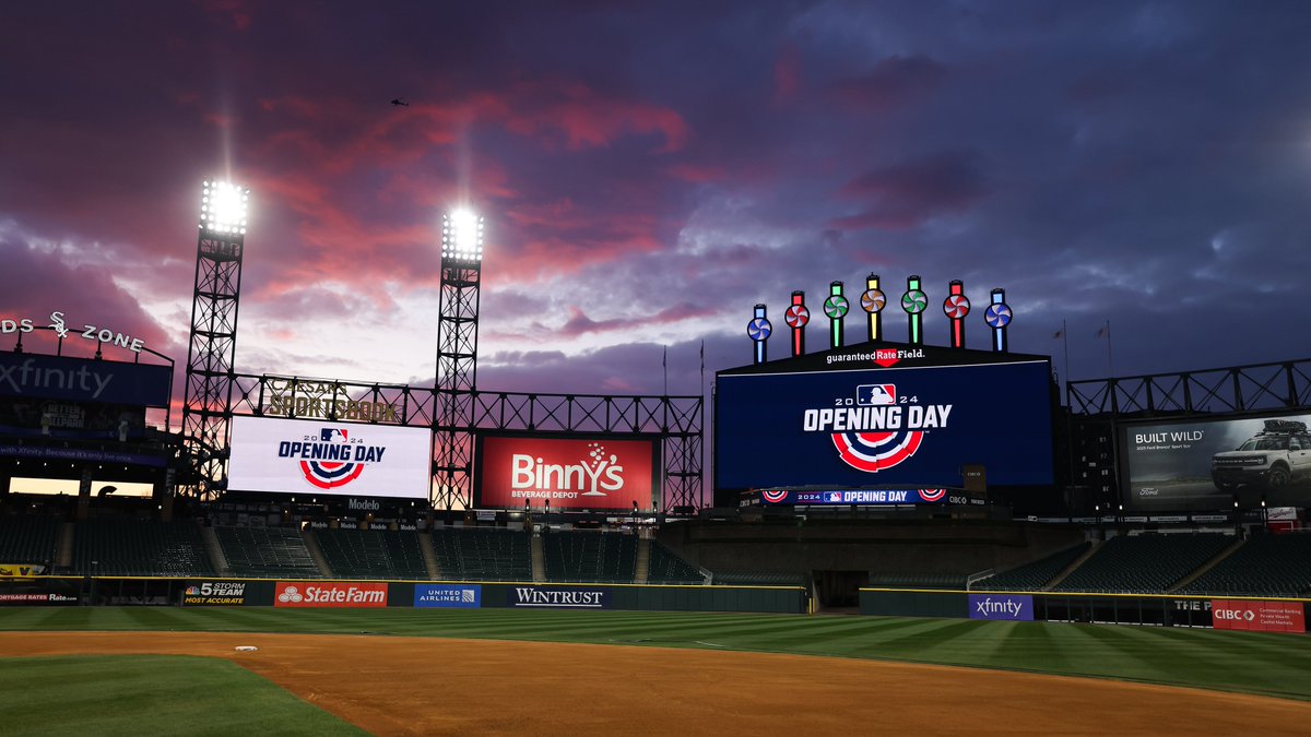 whitesox's tweet photo. Rise and shine! We play baseball at Guaranteed Rate Field today. https://t.co/ptVwu4lt1H