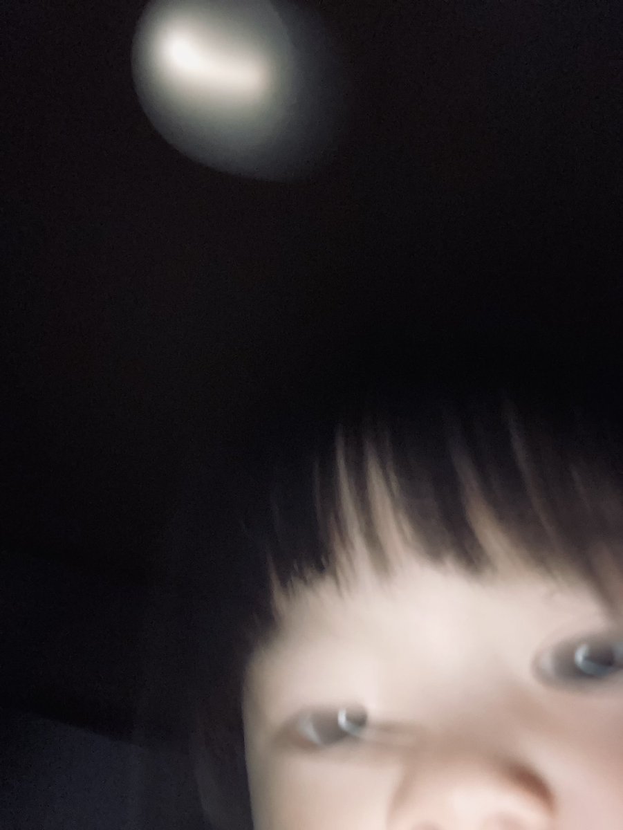 asm_mmmm's tweet photo. めっちゃ自撮り撮ってる（笑） https://t.co/WUL7lTSwec