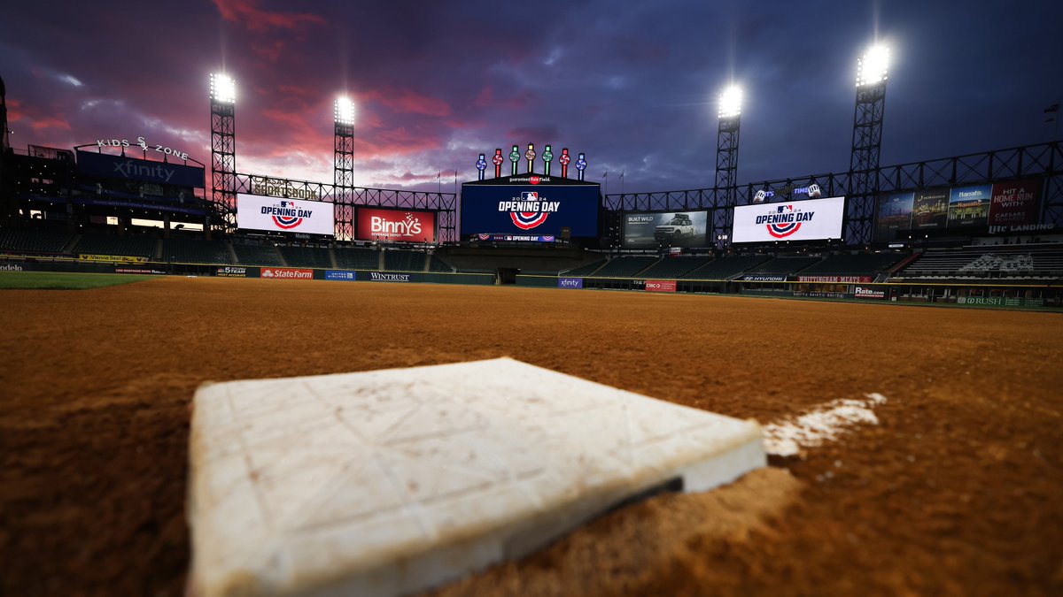 Rise and shine! We play baseball at Guaranteed Rate Field today.