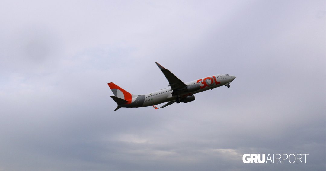 Ficou sabendo da novidade? Agora você pode viajar para Bogotá com a @VoeGOLoficial! ✈🧡 A companhia começa a partir de hoje (31/03), com 4 voos semanais direto para a capital colombiana partindo de GRU com a aeronave B737-8. #GRUAirport #B737
