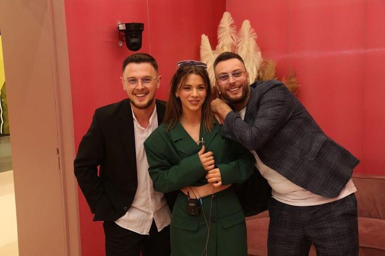 My trio, best trio 😍😍😍 ❤️❤️❤️<a href="/TheArdGashi/">Ard Gashi</a> <a href="/MirdonPacolli/">Mirdon Pacolli</a> <a href="/ShqipeHyssenaj/">Shqipe</a> #ganxha