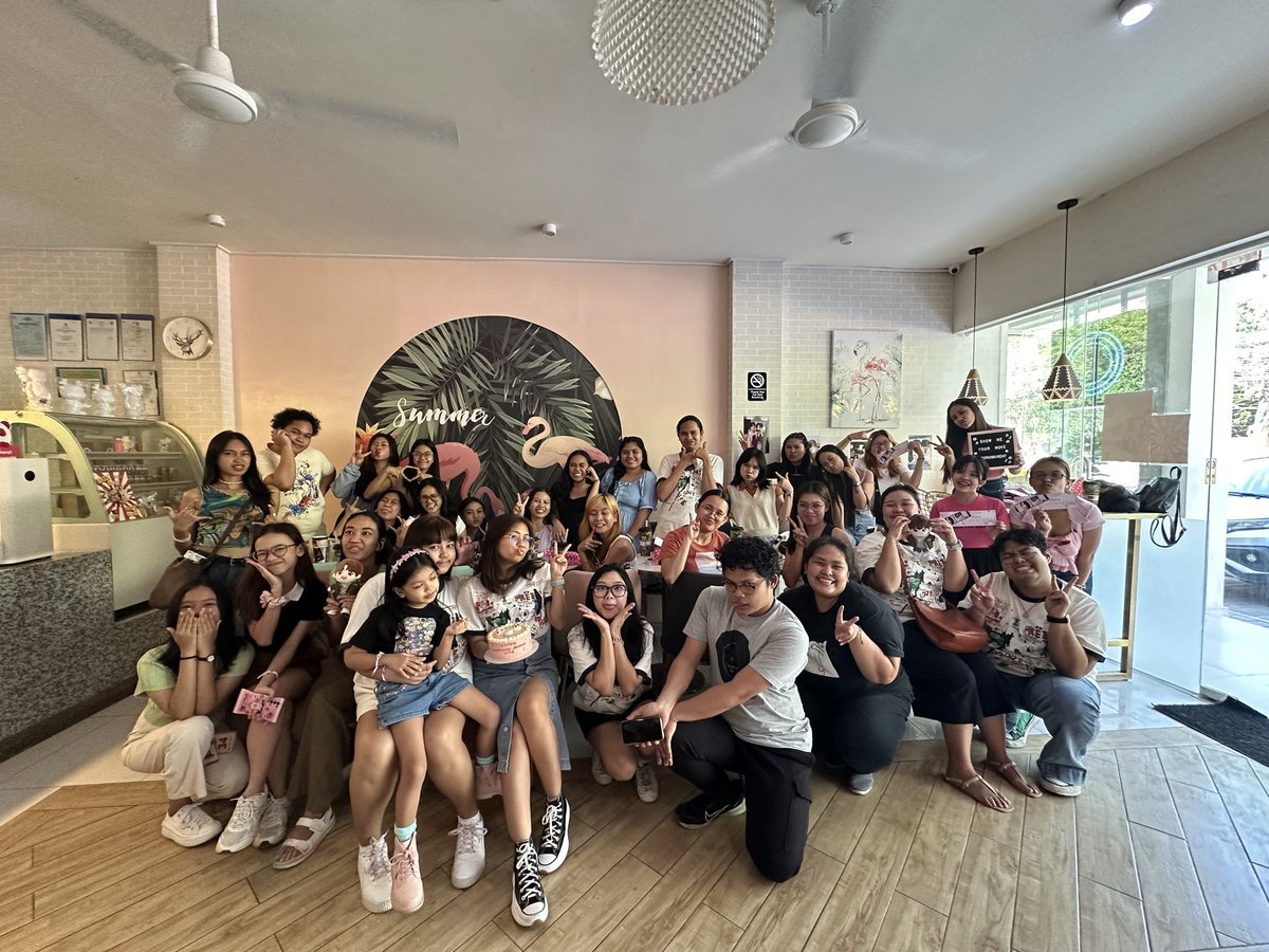 treasurephcebu's tweet photo. @treasuremembers Thank you to all who joined us for HoonHwan's birthday event 🫶🏻🥰
See you again for #HYUNHAYO 🦋🦔🐯
#showmeyourMOVE
#TREASURE #트레저
#소정환 #SOJUNGHWAN
#지훈 #JIHOON
#TPHCEBUevents https://t.co/JpJSLMogVX