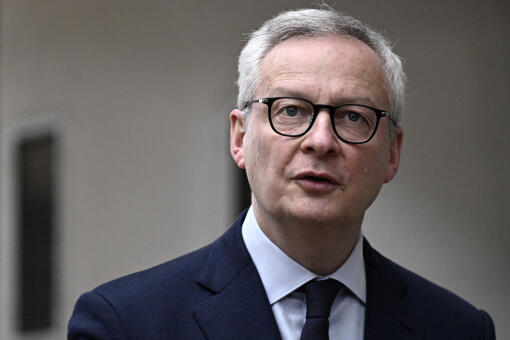 Certains semblent surpris de ma mauvaise gestion du budget de la France mais je rappelle que je n'arrive par à m'en sortir avec 4 enfants à nourrir et 7 450 euros nets par mois (impôts déduits). #LeMaireDemission #BrunoLeMaire #DettePublique