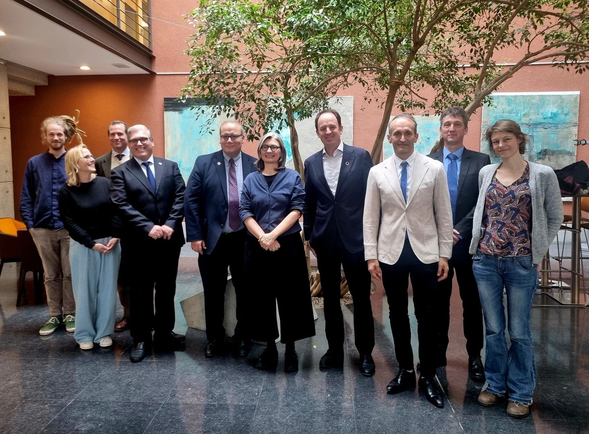 Thankful for the warm hospitality & enlightening discussion at #Enabel on securing the future of food for a fast-growing world. We will keep working on #FoodSecurity and the synergies emerged between @FAO & @Enabel_Belgium ! #AgInnovation