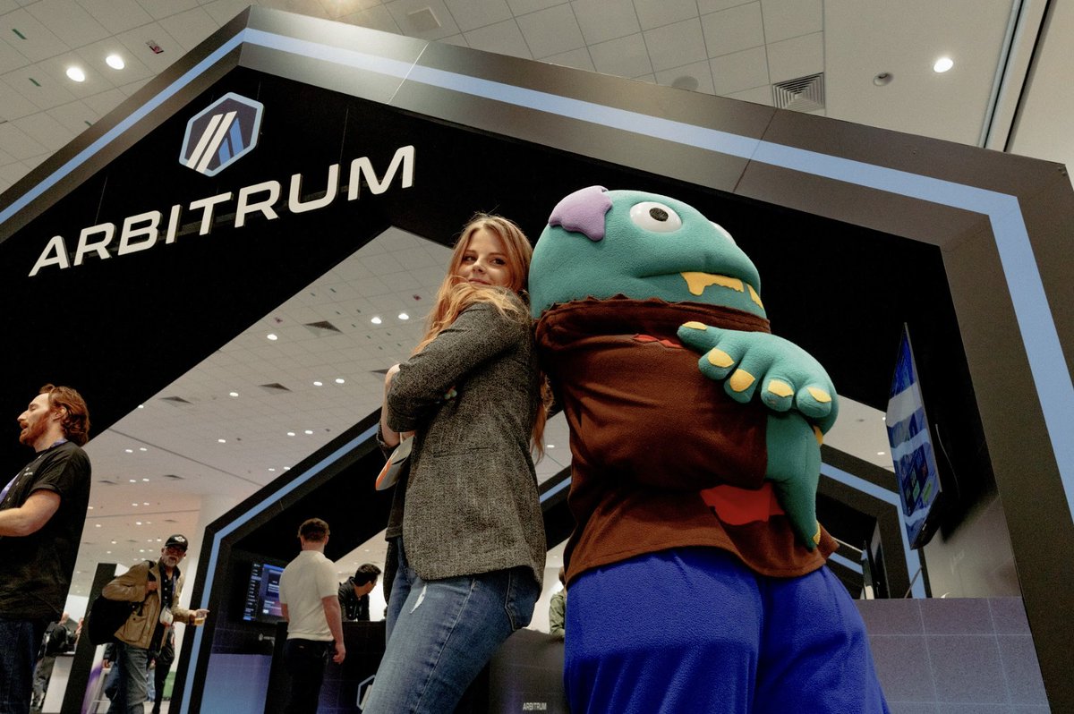 nice from work from the <a href="/InvisibleNorth_/">Invisible North</a> team helping bring <a href="/arbitrum/">Arbitrum</a> to life last week at #GDC2024 

shot out to <a href="/farokh/">Farokh (Perma/Bull)</a> and the legend kevin from pixelmon for making an appearance 
(💙,🧡)