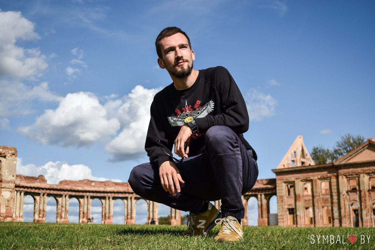 Пра беларускамоўнае гетта, сцены ў галаве, «сапраўдных» беларусаў, забарону на ўезд у Новую Беларусь, а таксама чаму дэмсілы не надта адрозніваюцца ад дзеючай улады. 

m.nashaniva.com/339384/

Можаце пачынаць срач))