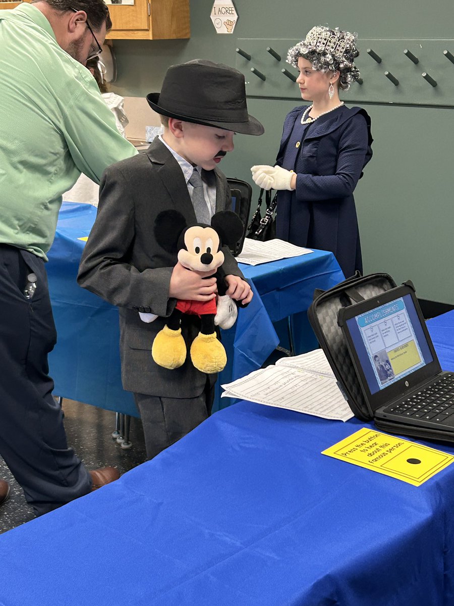 Third grade living wax museum! We are thrilled with the celeb status our students brought to share with our community. @pesmustangs #readersareleaders