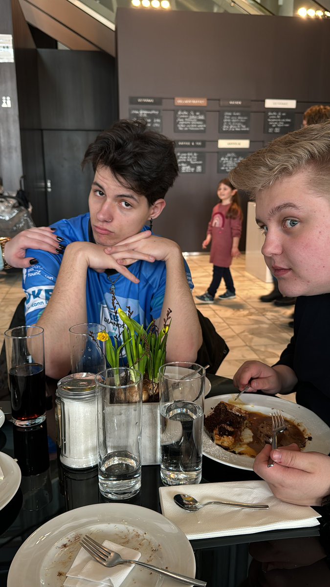 Auto-Abholungsdate mit den Besten.