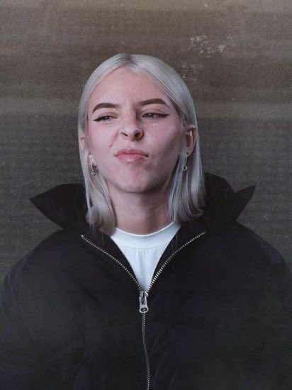 𝑺𝒊 𝒏𝒐 𝒉𝒂𝒄𝒆’ 𝒕𝒐𝒅𝒐 𝒍𝒐 𝒒𝒖𝒆 𝒅𝒊𝒄𝒆’ 𝒎𝒂𝒎𝒊 𝒚𝒐 𝒎𝒆 𝒃𝒖𝒔𝒄𝒐 𝒐𝒕𝒓𝒂 𝒈𝒂𝒕𝒂.