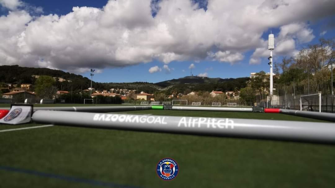 𝔽𝔼𝕊𝕋𝕀𝕍𝔸𝕃 𝔽𝕌ℕ𝕀ℕ̃𝕆 𝟛ℂ𝟛

𝐉-𝟒 avant l'un des tout premiers festival <a href="/FuninoFrance/">Funiño France</a>, au stade 𝗗𝗲 𝗚𝗼𝗺𝗯𝗲𝗿𝘁.

<a href="/BazookaGoal/">BazookaGoal</a> 

#3v3 #AirPitch

#𝐂𝐀𝐆𝐅𝐚𝐢𝐀𝐯𝐚𝐧𝐬 🔵 🔴