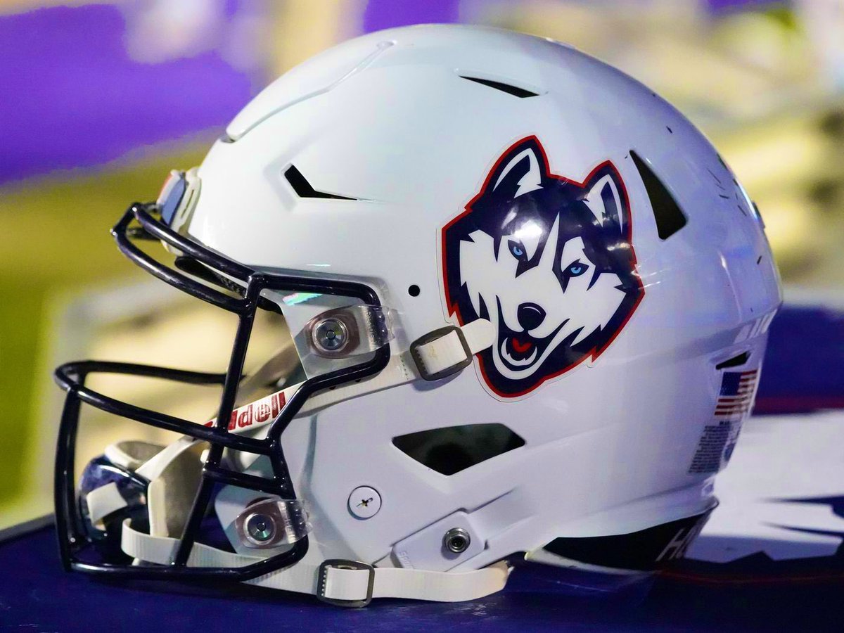 I will be visiting @UConnFootball this Saturday! Excited to witness the energy! @UConnFBRec @CoachDHilliard @Coach_CPeterson @NatlPlaymkrsAca @BallHawkU @LoyaltyPerform @BuckFitz @wcsIHSfootball @ScottStidham @_coachforte_ @BurksBlitz @CodyMac_FB @bbishop23 @jennasegil