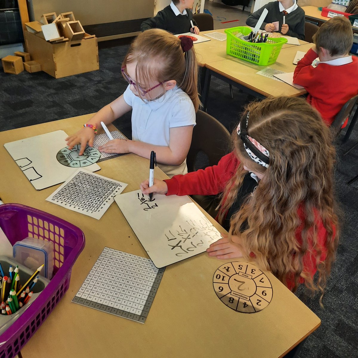 StKennethsRCPS's tweet photo. P3 practising multiplication using different learnings aids and strategies them to help. #conceptualnumeracy #StKnumeracy 🧮 https://t.co/nTd7W8xA4C
