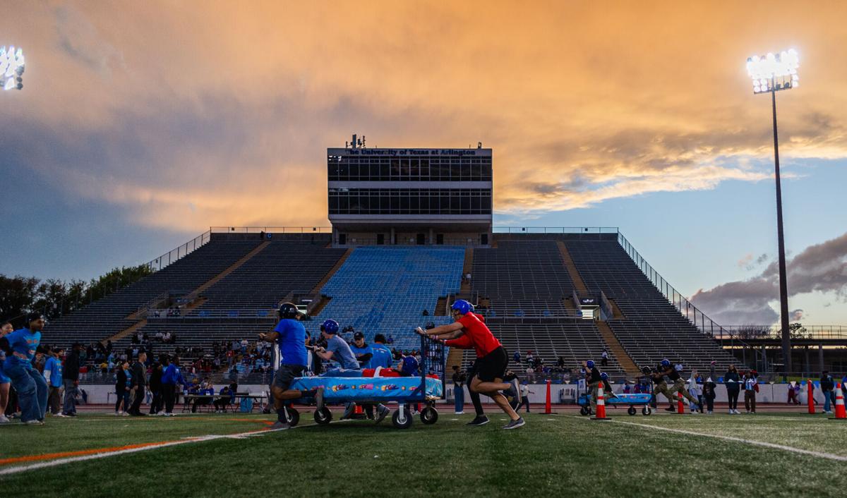 mavengineering's tweet photo. Our annual Bed Races are the “longest running” tradition since 1980 in celebration of the Maverick Stadium. The teams of five raced against another team down 40 yards at the UTA Maverick Stadium. What an amazing team effort!#mavengineering https://t.co/2hjM2NVD7C