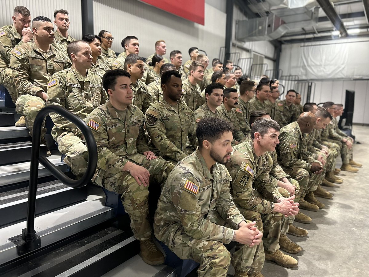 BREAKING: @GovHolcomb will speak at a departure ceremony for 50 Indiana National Guard Troops deploying to the southern border as part of Operation Lone Star. Watch @FOX59 and @CBS4Indy for the latest.