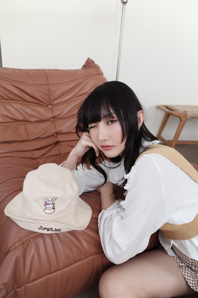 🐰 : Are u ready to PRE-ORDER ? 

#BorntobeJumpt Hat (THB 790 .-)
#BorntobeJumpt Bag (THB 690 .-)

** Shipping fee is already included in this price
** จัดส่งฟรี 

#Jumptbkk
#BorntobeJumpt
#JumptSchedule