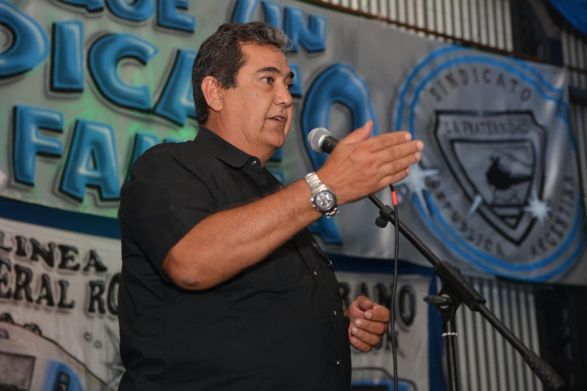 Agrup. JOSE IGNACIO RUCCI (@ruccilinearoca) on Twitter photo Saludamos en el dia de su Natalicio a Nuestro Directivo de Linea, Miembro del Secretariado Nacional del Sindicato La Fraternidad y del Comite Ejecutivo ITF, Julio A. Sosa.
Le deseamos nuestro Mejores deseos y muchas Felicidades.
Feliz Cumpleaños Willy’s <a href="/JulioSosaFrate/">Julio Sosa</a> Saludamos en el dia de su Natalicio a Nuestro Directivo de Linea, Miembro del Secretariado Nacional del Sindicato La Fraternidad y del Comite Ejecutivo ITF, Julio A. Sosa.
Le deseamos nuestro Mejores deseos y muchas Felicidades.
Feliz Cumpleaños Willy’s <a href="/JulioSosaFrate/">Julio Sosa</a>