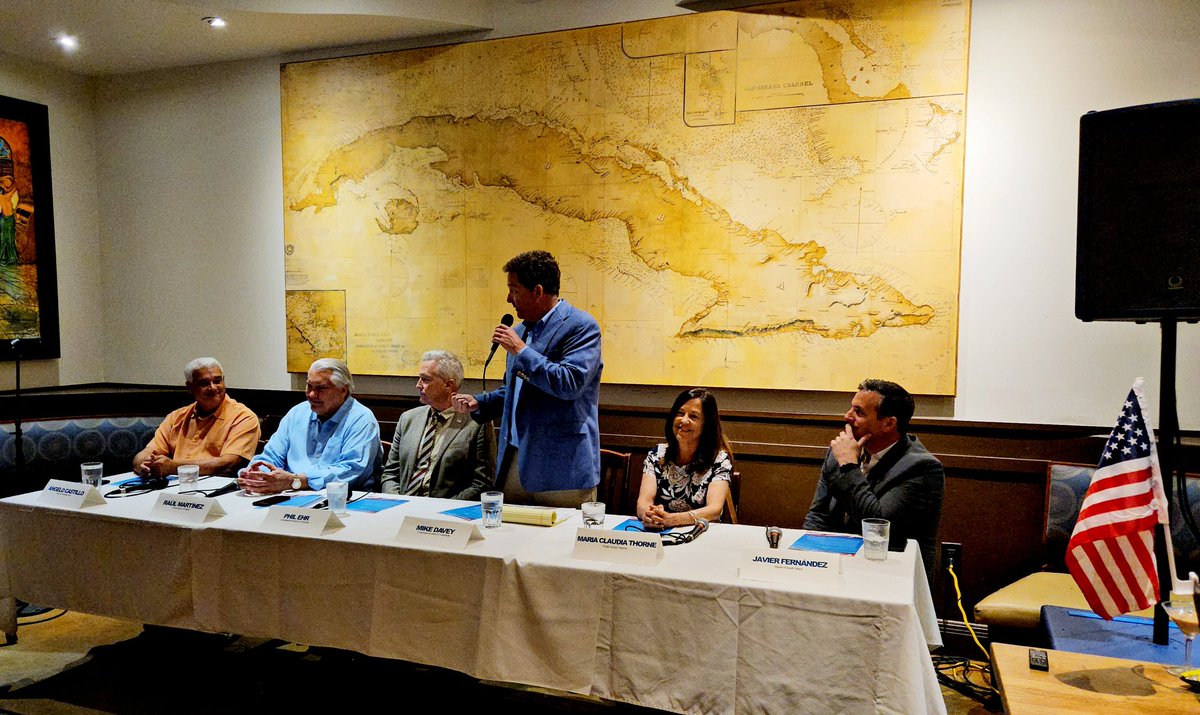 Mike was honored to be joined by several successful Cuban-American Democrat Mayors from across South Florida, to deliver a strong & unified message of solidarity for the people of Cuba, urging them to not lose hope as they protest against the communist regime for freedom in Cuba.