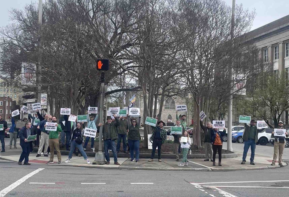 Journalists at the Roanoke Times took to the streets yesterday picketing to raise awareness about their working conditions. In Roanoke and beyond, local journalism is key to a thriving democracy. We support the Times staff!