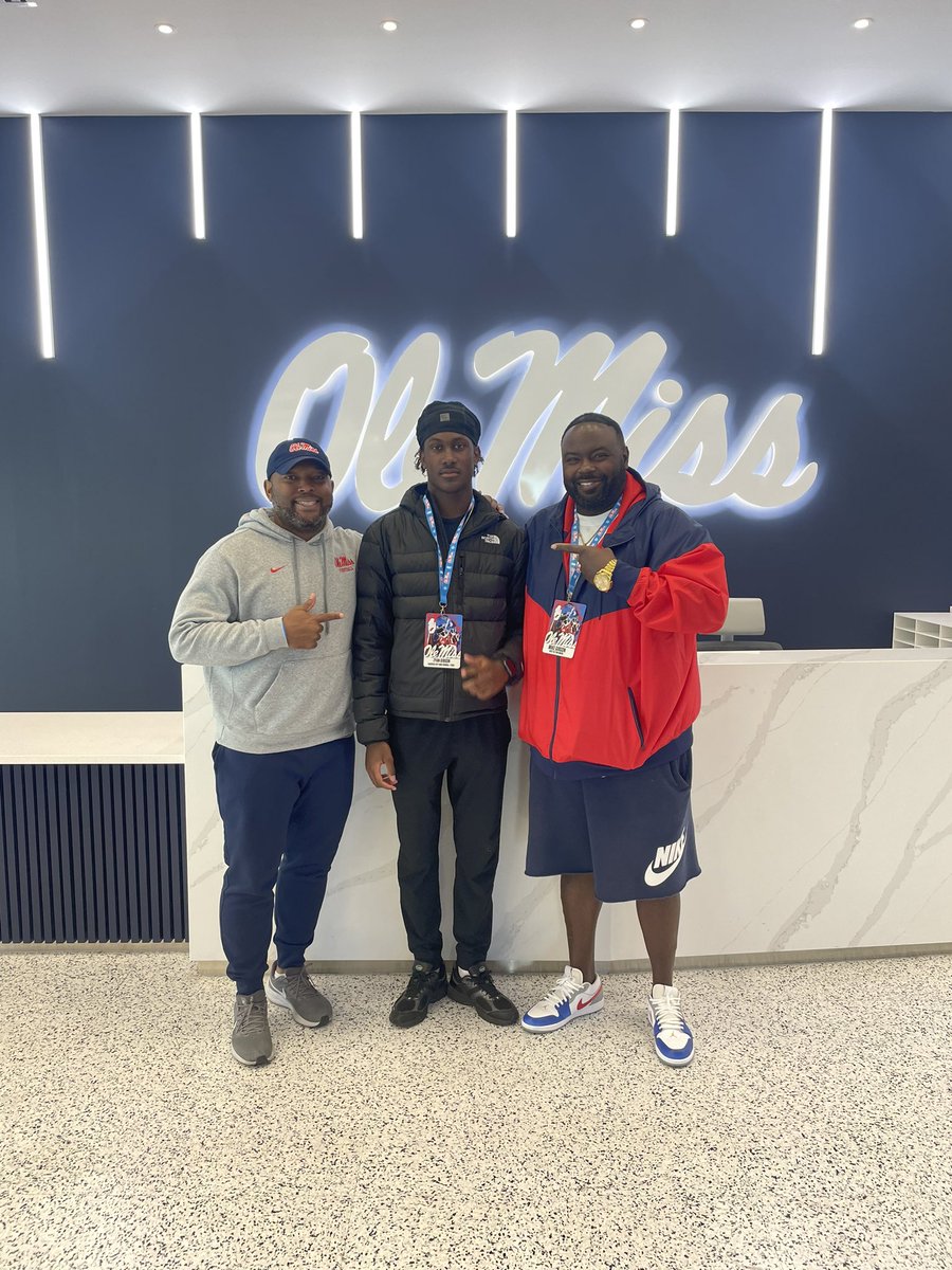 Beyond grateful to receive an offer to play football at Ole Miss! Standing on the same field where my dad played is priceless! 🙏🏽Thank you to the coaching staff for this incredible opportunity! #HottyToddy #OleMissFootball 🏈🔴🔵 @GibsonMich78061 @Lane_Kiffin @CoachB_BROWN