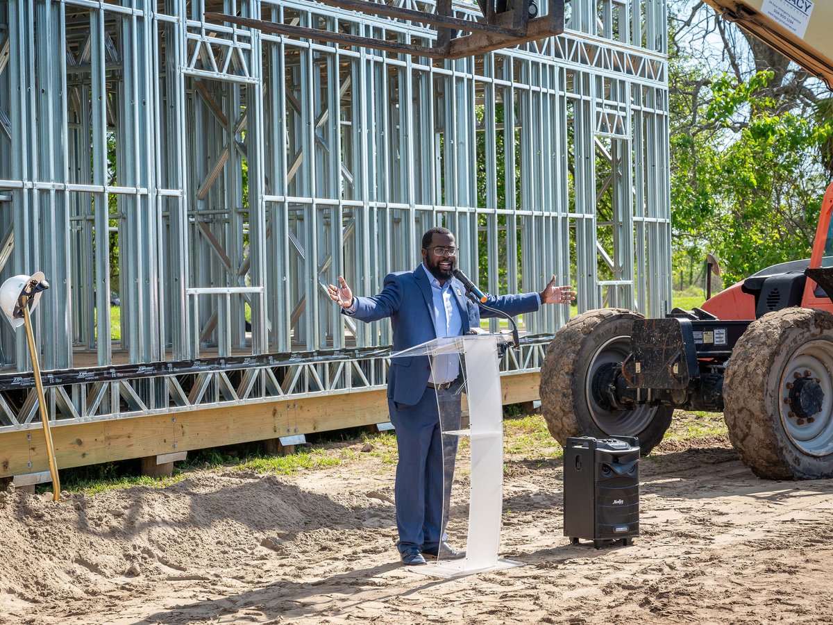 Yesterday, SBP joined New Orleans City leaders and lead project investor and tax credit investor @BankPlus, among other partners, to celebrate the groundbreaking of St. Claude Gardens II, a 39-unit affordable rental housing development in the Lower Ninth Ward of New Orleans.