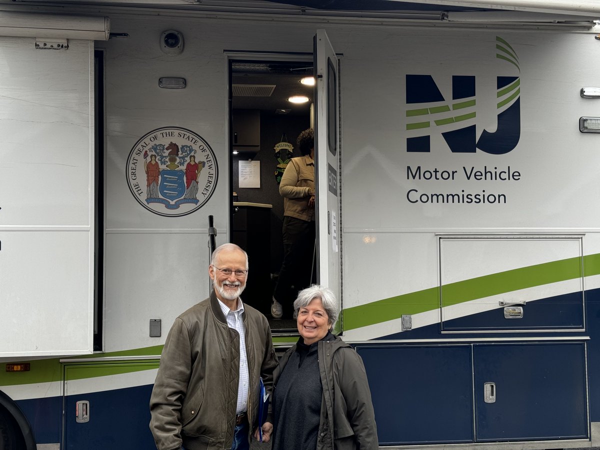 JayWebberNJ's tweet photo. No rain could stop our Mobile @NJ_MVC in Boonton today!
Thank you to all who worked through the weather to make the day a service success.
#MobileMVC #BoontonNJ #ConstituentServices https://t.co/yrOGe05FtC
