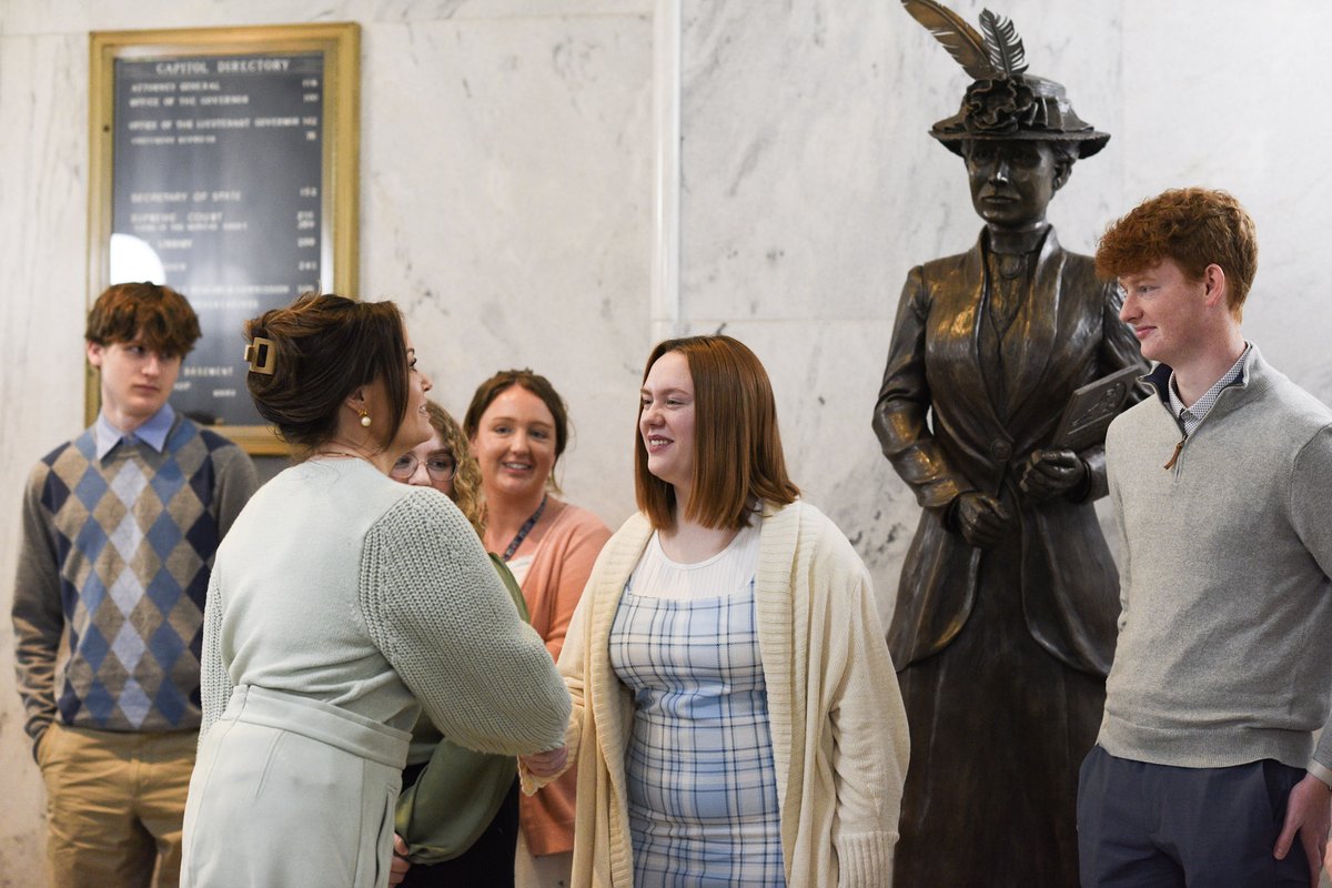 Meade_GATE's tweet photo. MCHS and SPMS students spent the day in Frankfort, meeting with Lt. Governor Coleman, touring the Capitol building, and sitting in the House gallery. https://t.co/ZbYV38SSSG